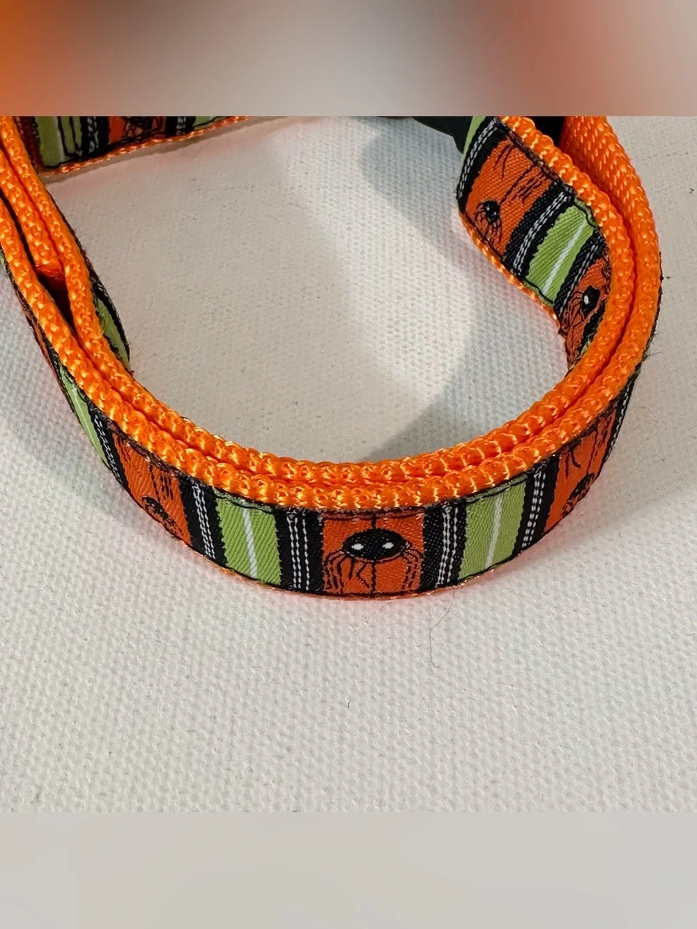 HALLOWEEN SPIDER LIGHT UP COLLAR